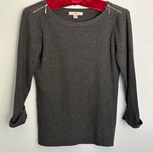 Roz & Ali Womens  grey Sz Small sweater VGC